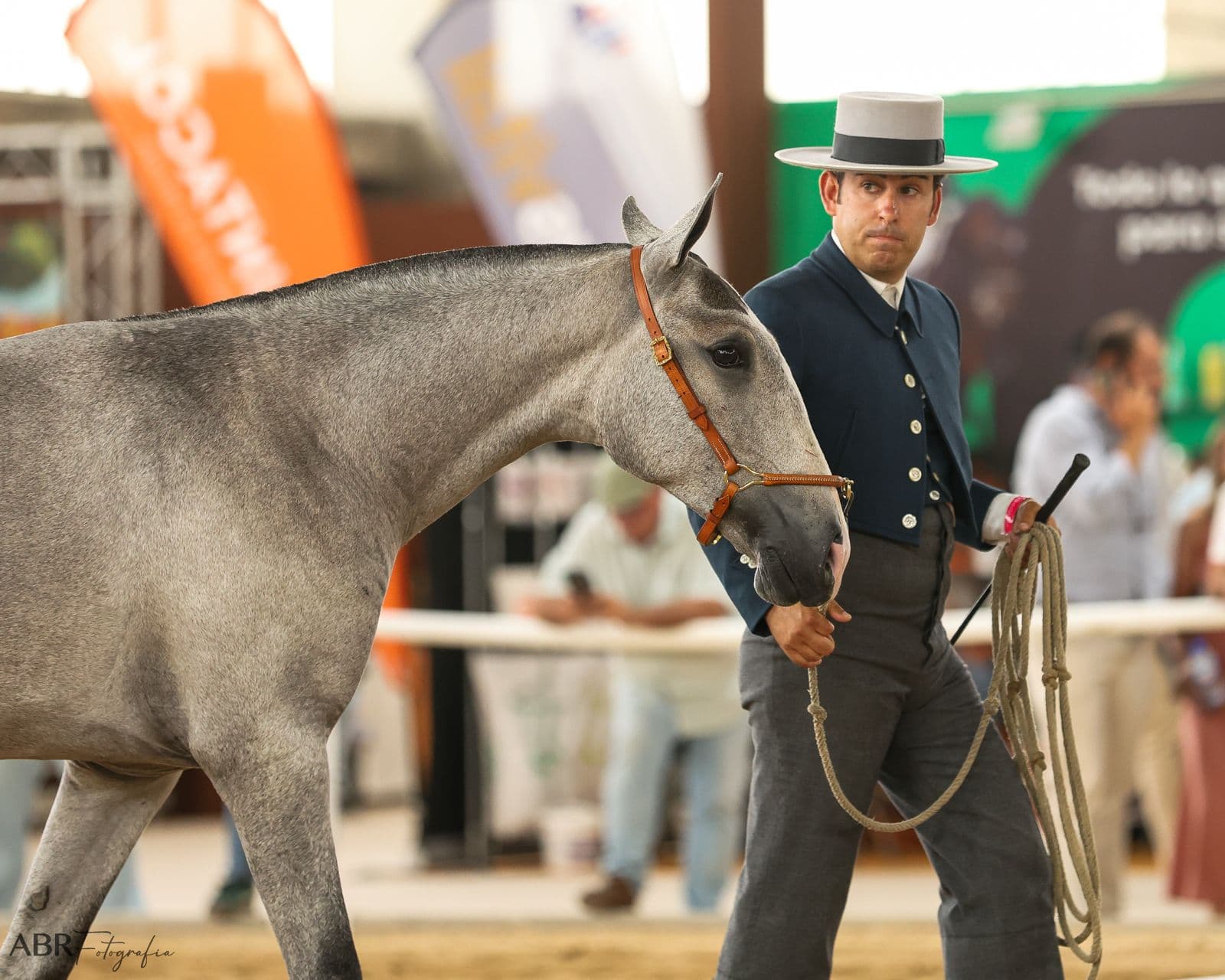 Viernes — 1